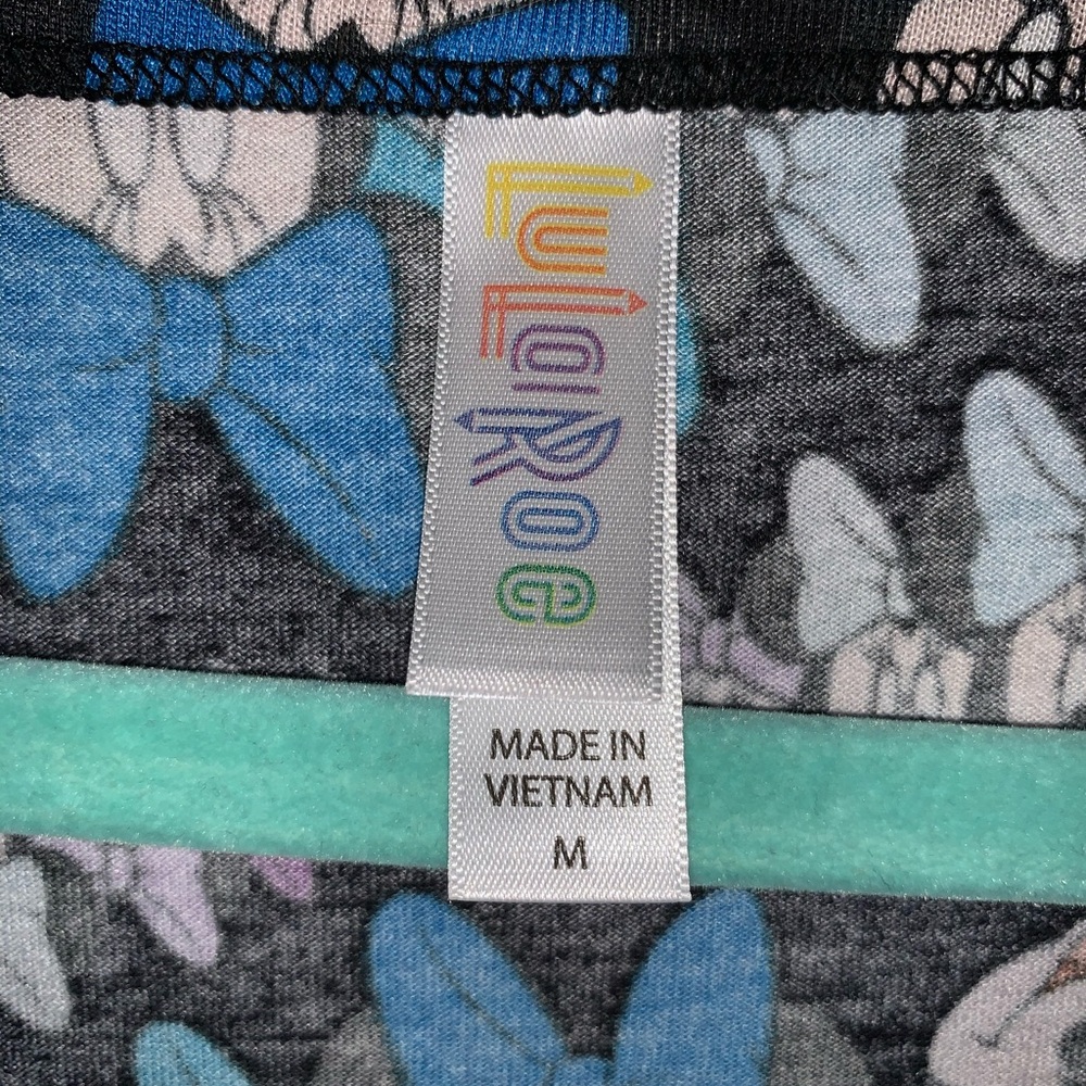 Lularoe - Picture 2 of 3